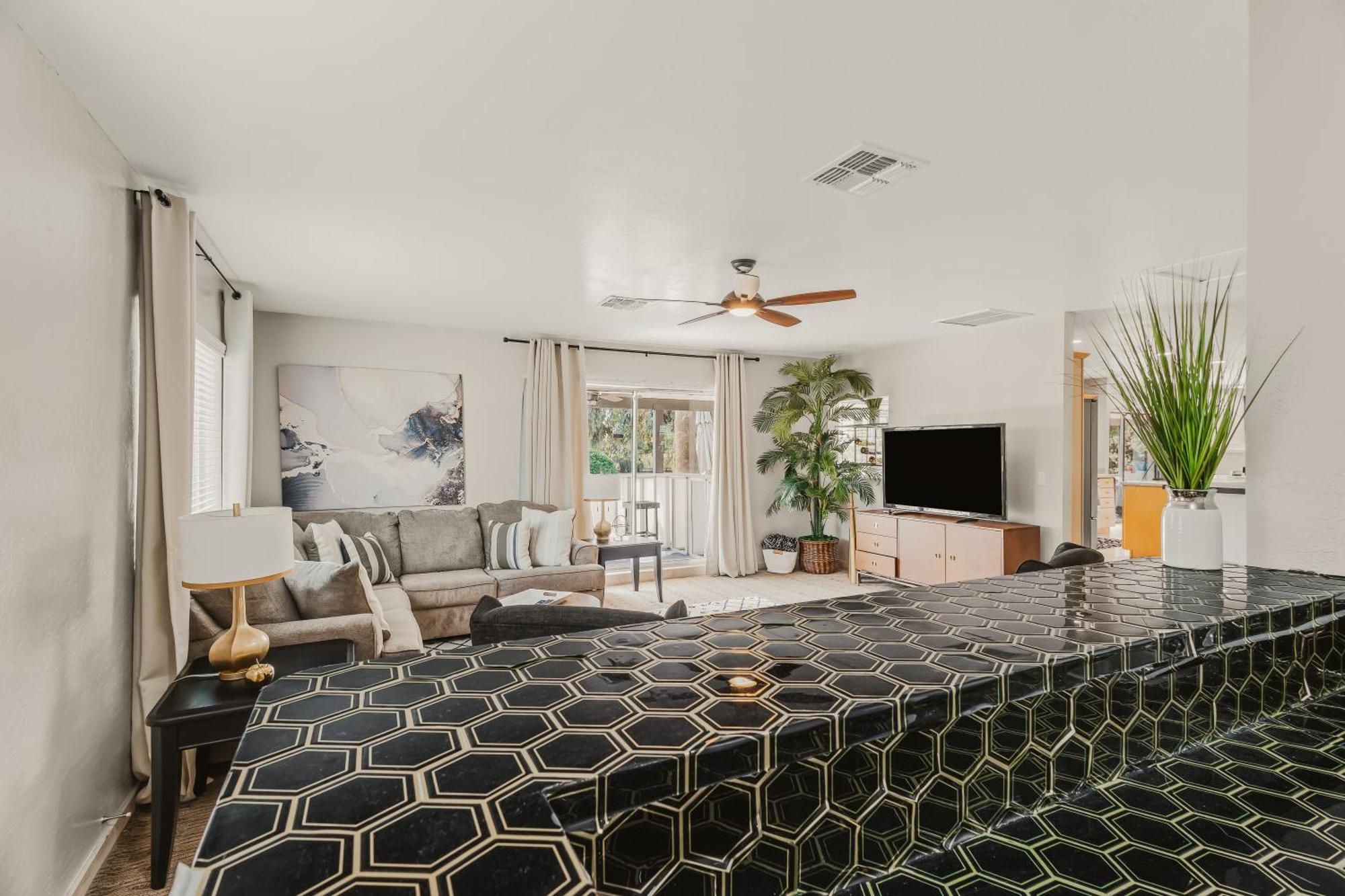 Sly Fox Retreat * Scottsdale