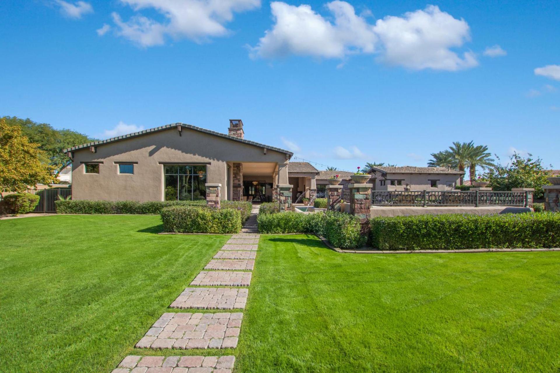 Holiday home Private Pool & Hot Tub, Retreat - Large Luxury Smart Scottsdale