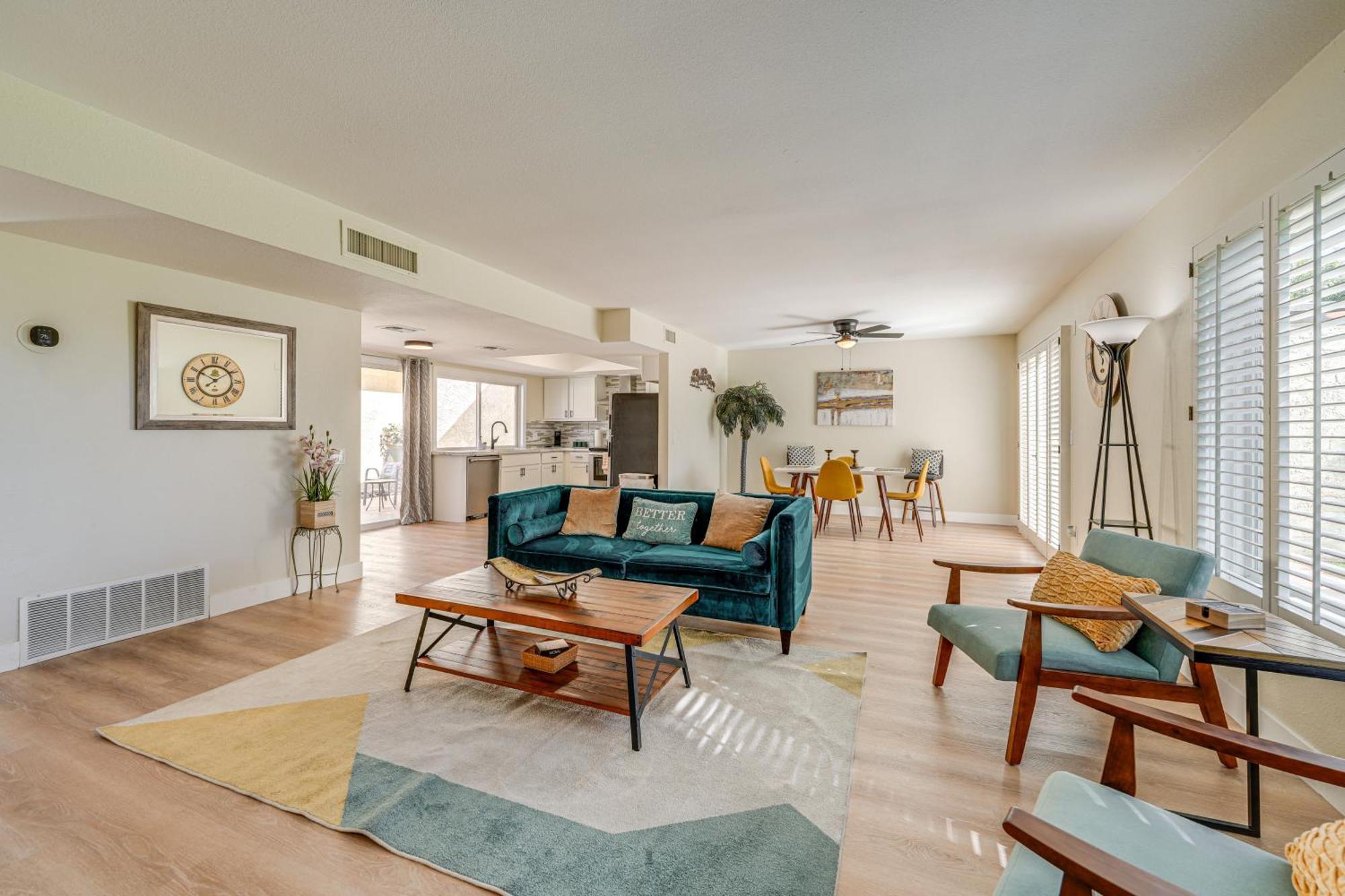 Holiday home 3 Mi To Old Town Arizona Gem!