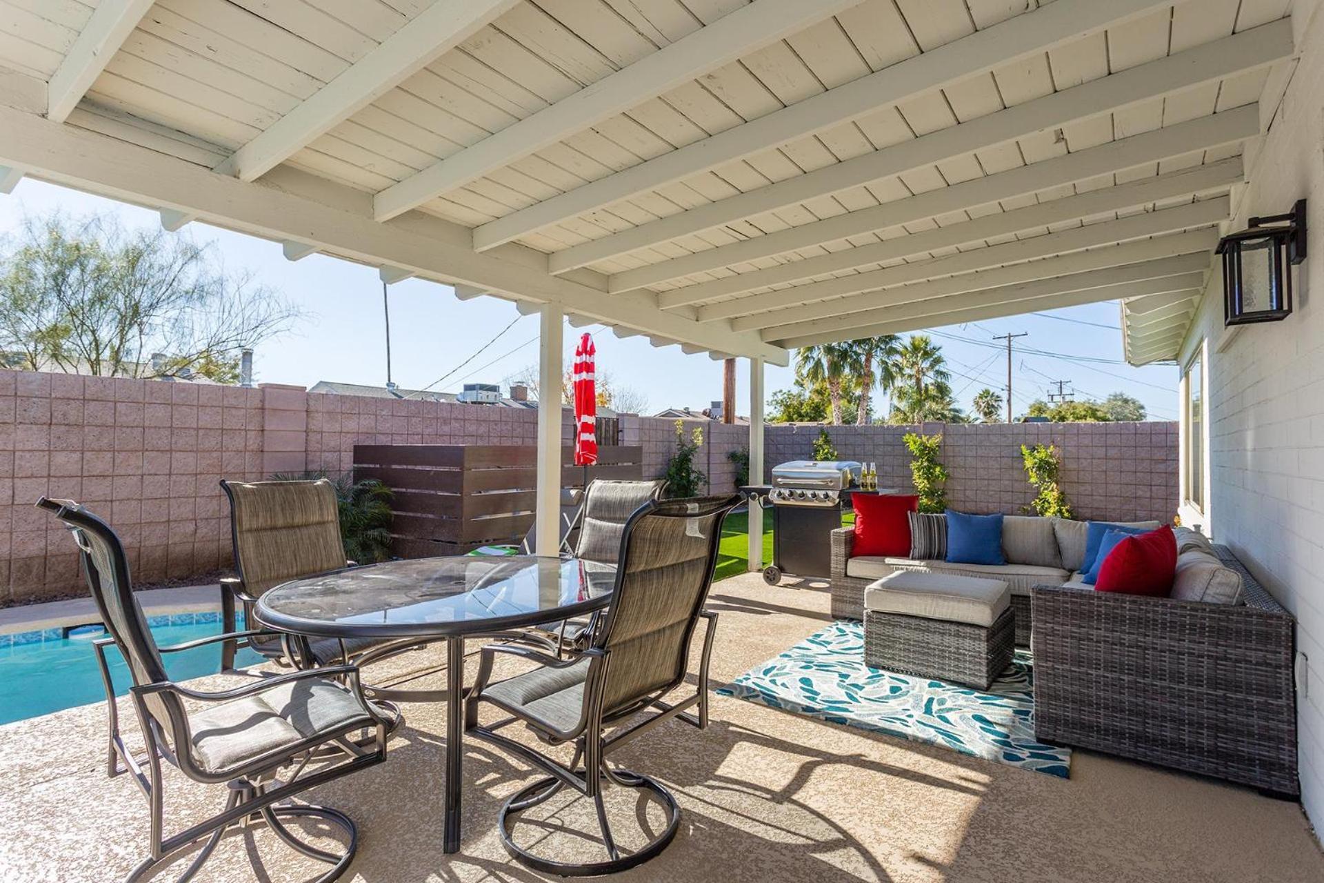 Sun-soaked - Private Pool - In Old Town Holiday home *