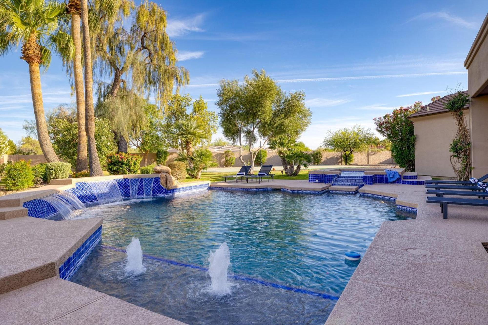 Desert Splash By Avantstay Pool Hot Tub Firepit Holiday home Scottsdale