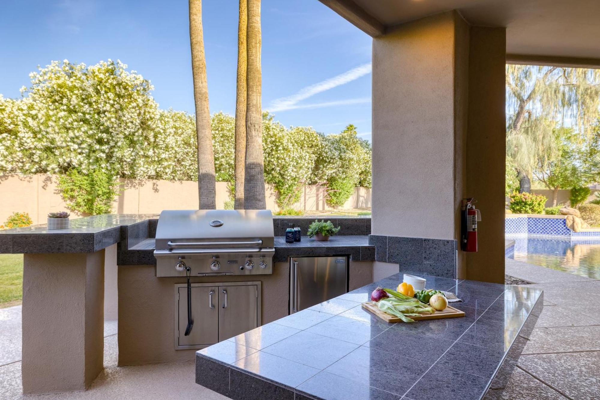 Desert Splash By Avantstay Pool Hot Tub Firepit *