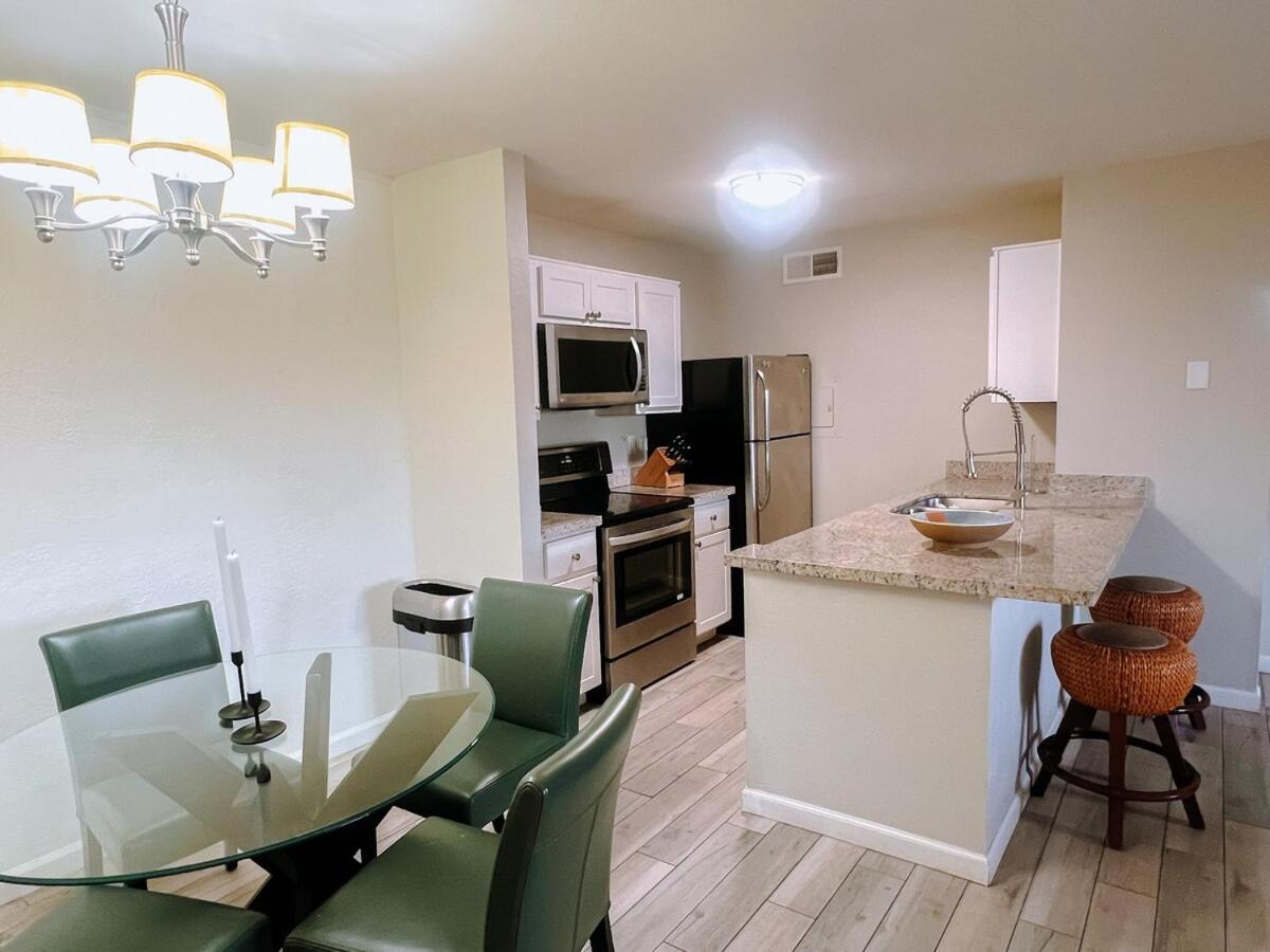 The Comforts Of Near Old Town Apartment *