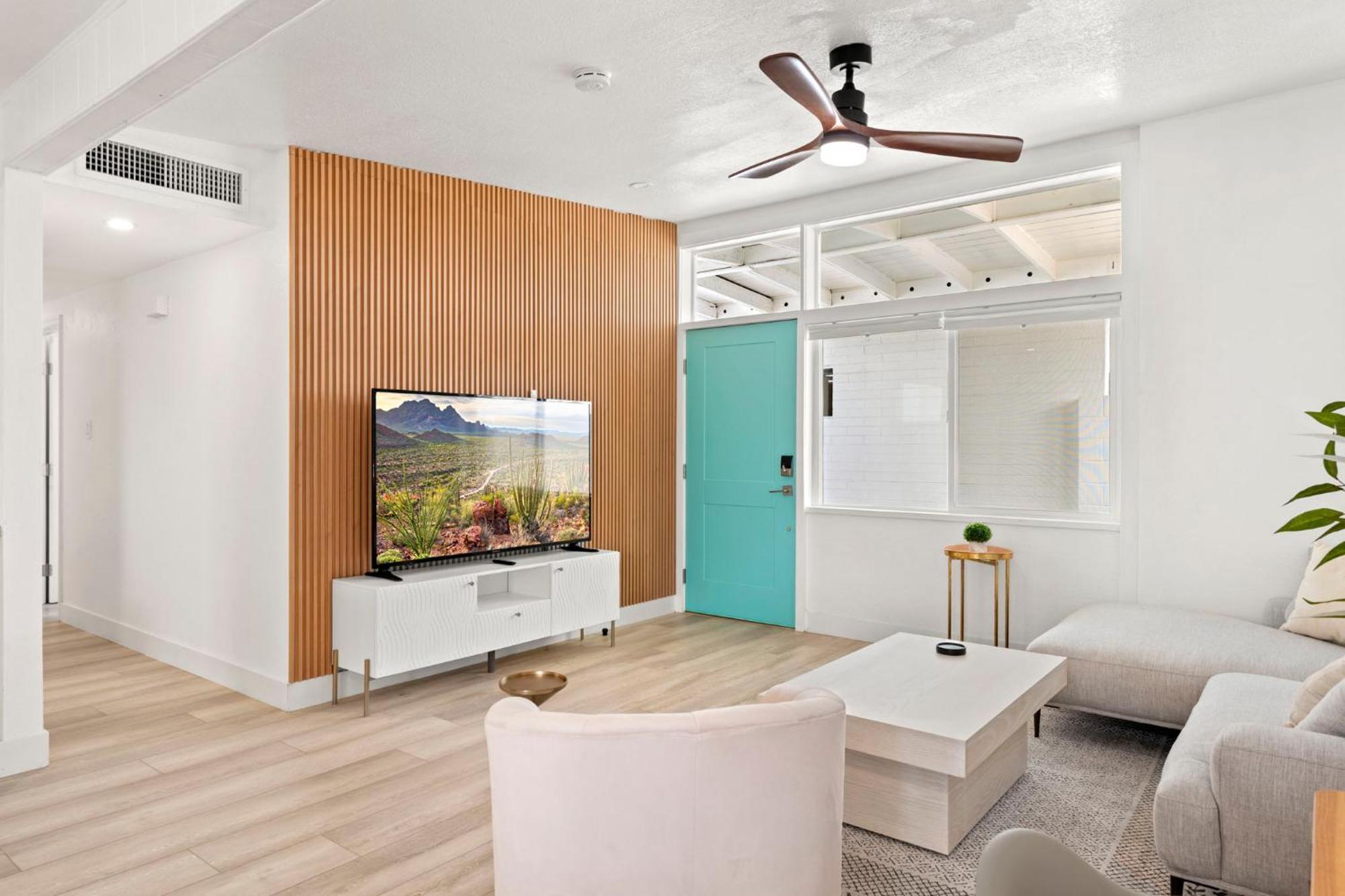 Brand New W Parking Blocks From Oldtown- 1a Scottsdale