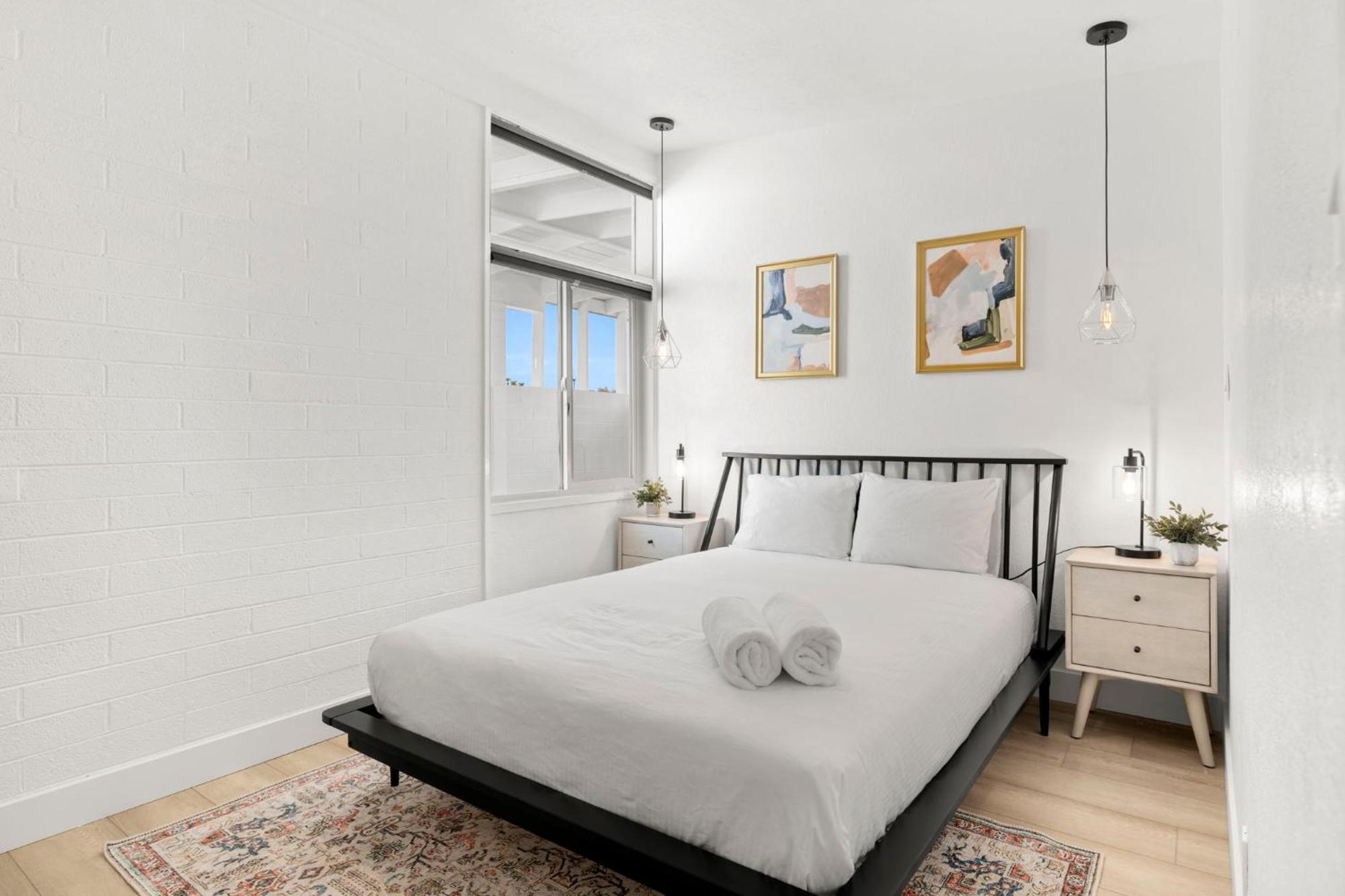 Brand New W Parking Blocks From Oldtown- 1a Scottsdale