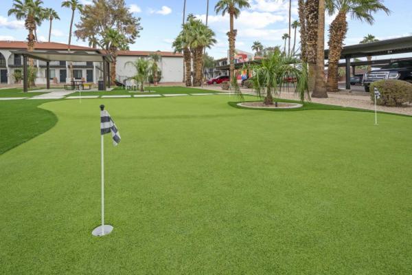 Modern Escape - King Bed, Pool, Parking Apartment Scottsdale