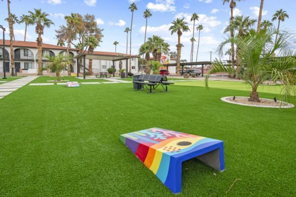 Modern Escape - King Bed, Pool, Parking Apartment Scottsdale