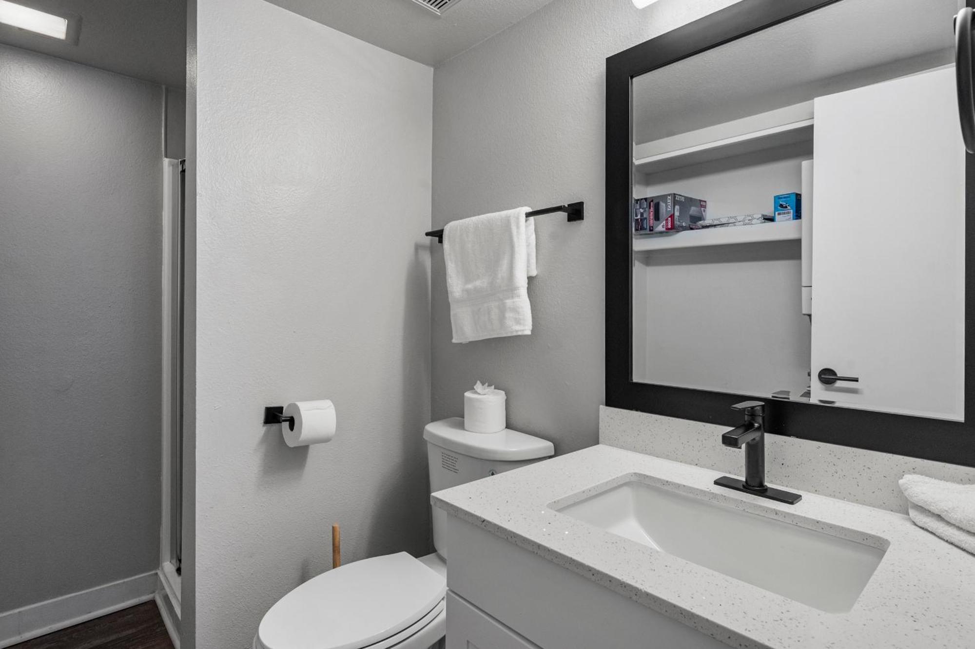 Apartment Stylish Getaway With Pool Access Scottsdale