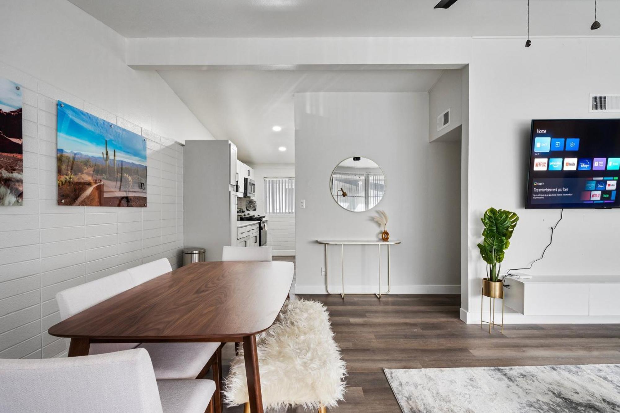 Comfy And Relaxing 2b2b Hideaway In With Free Parking * Scottsdale