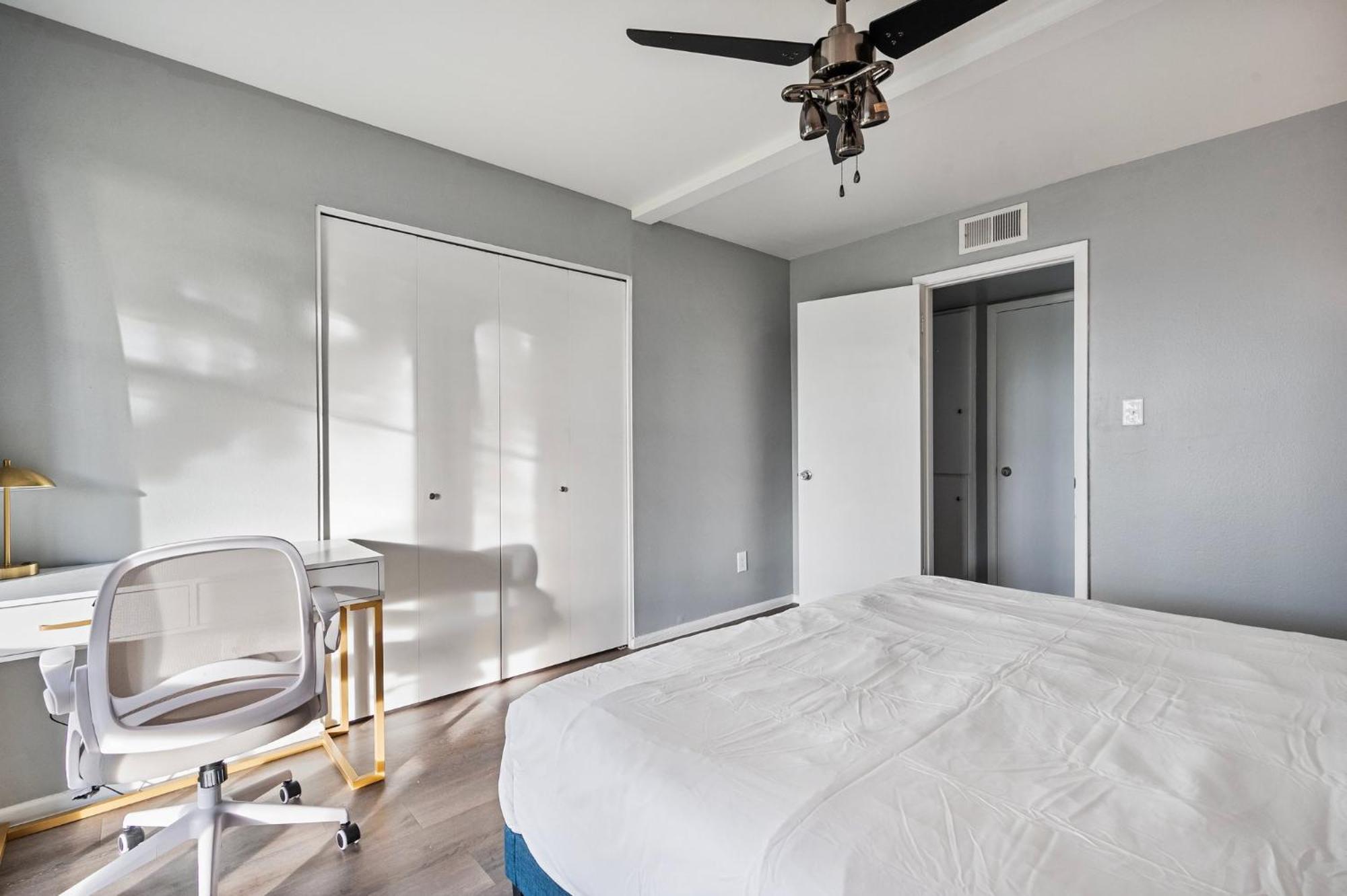 Apartment Modern 1b1b Escape In