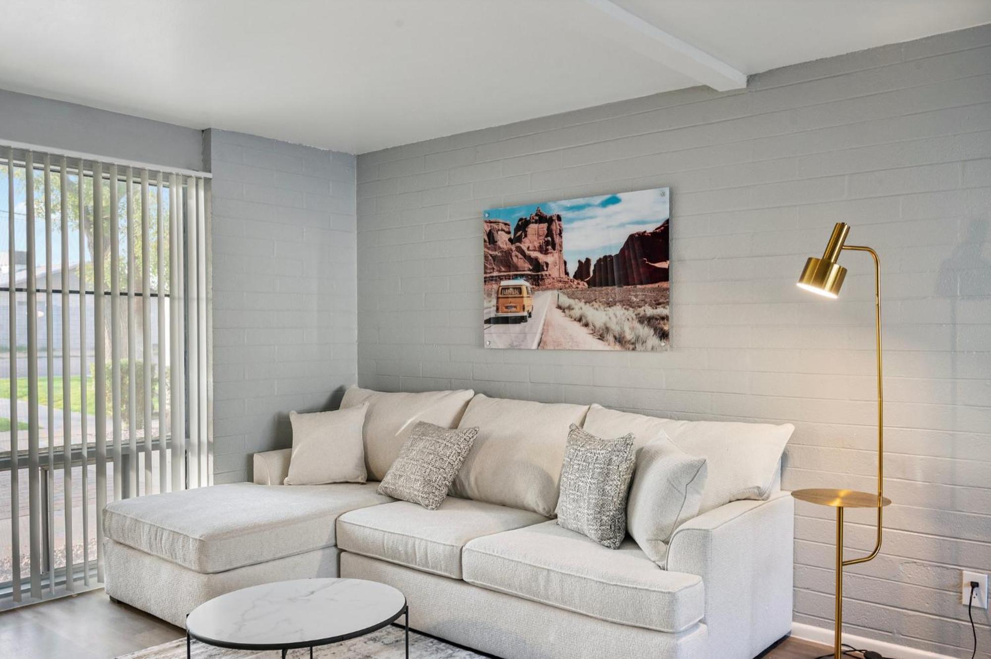 Apartment Modern 1b1b Escape In