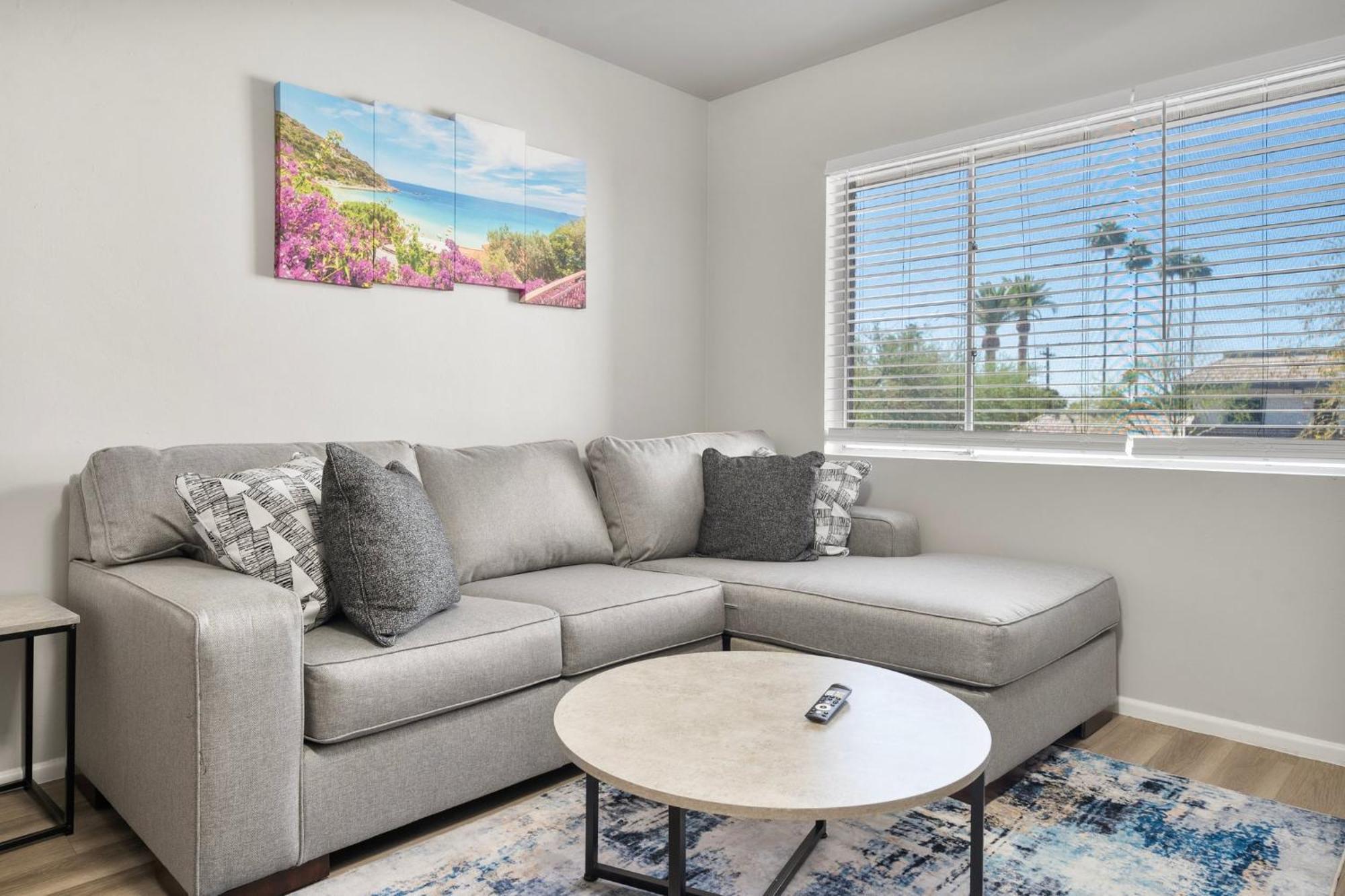 Apartment Modern 2b1b Escape In Old Town