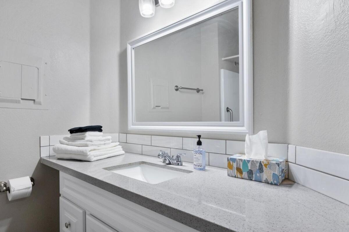 Apartment Elegant 1b1b Escape In Old Town Scottsdale