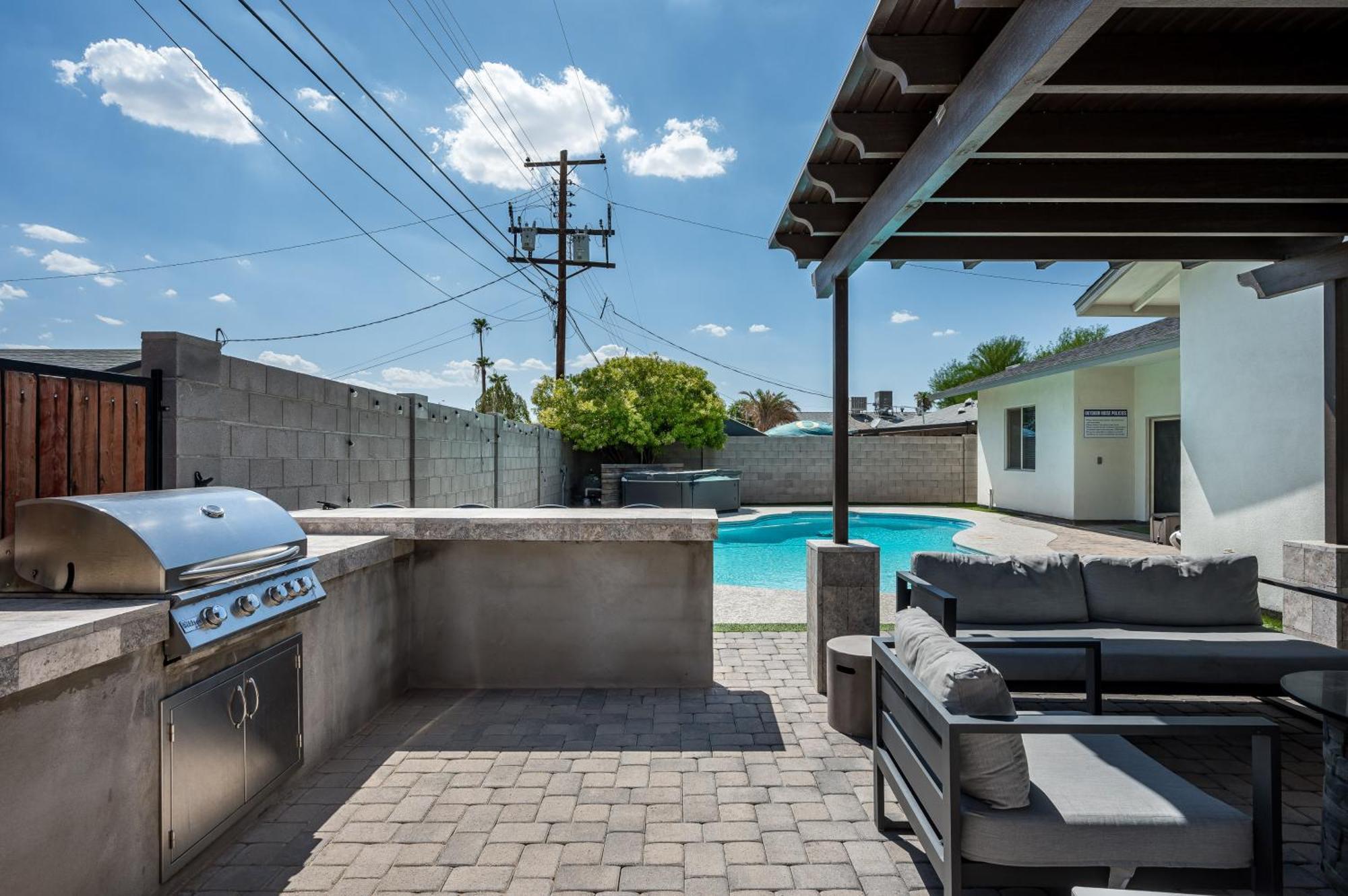 Endless Entertainment And 1.5 Miles From Old Town At Sunbaked Terrace
