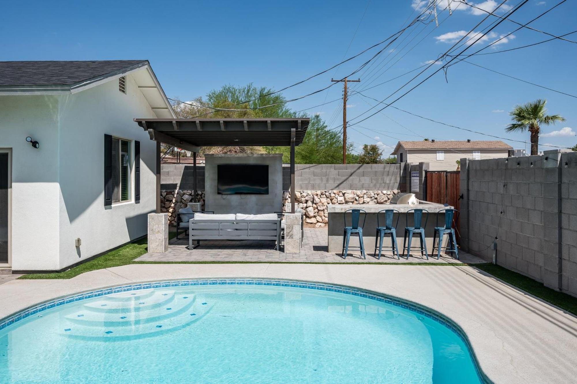Endless Entertainment And 1.5 Miles From Old Town At Sunbaked Terrace