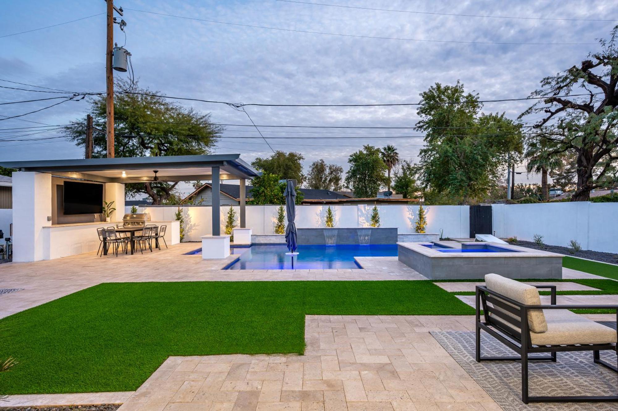 Swim Up To Cooking Entertainment Play Corn Hole And Relax By The Fire At Cascada Holiday home