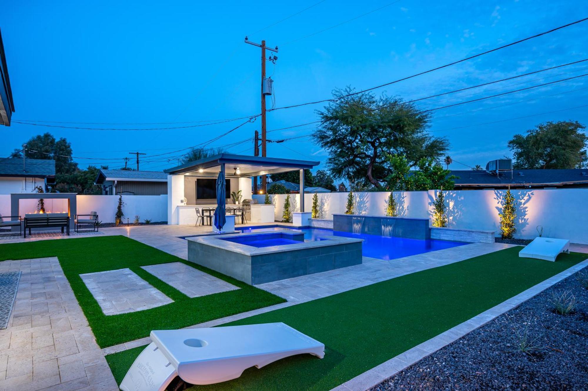Swim Up To Cooking Entertainment Play Corn Hole And Relax By The Fire At Cascada Holiday home