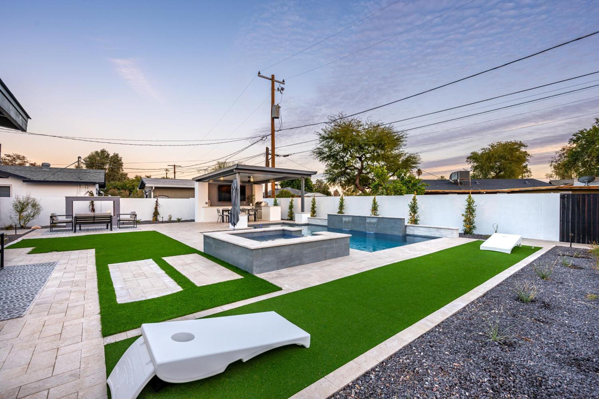 Swim Up To Cooking Entertainment Play Corn Hole And Relax By The Fire At Cascada Holiday home