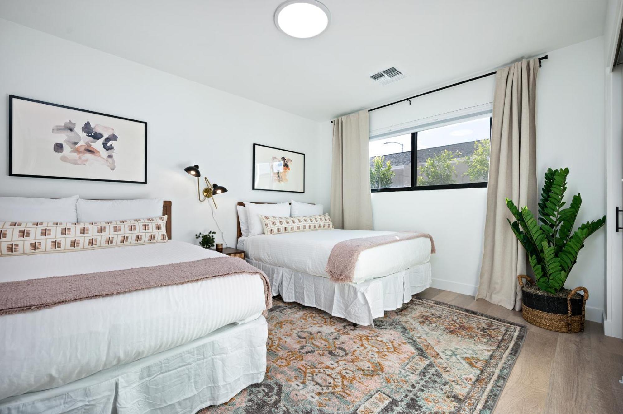 Beautifully Designed W Pool For Families And Groups Holiday home Scottsdale