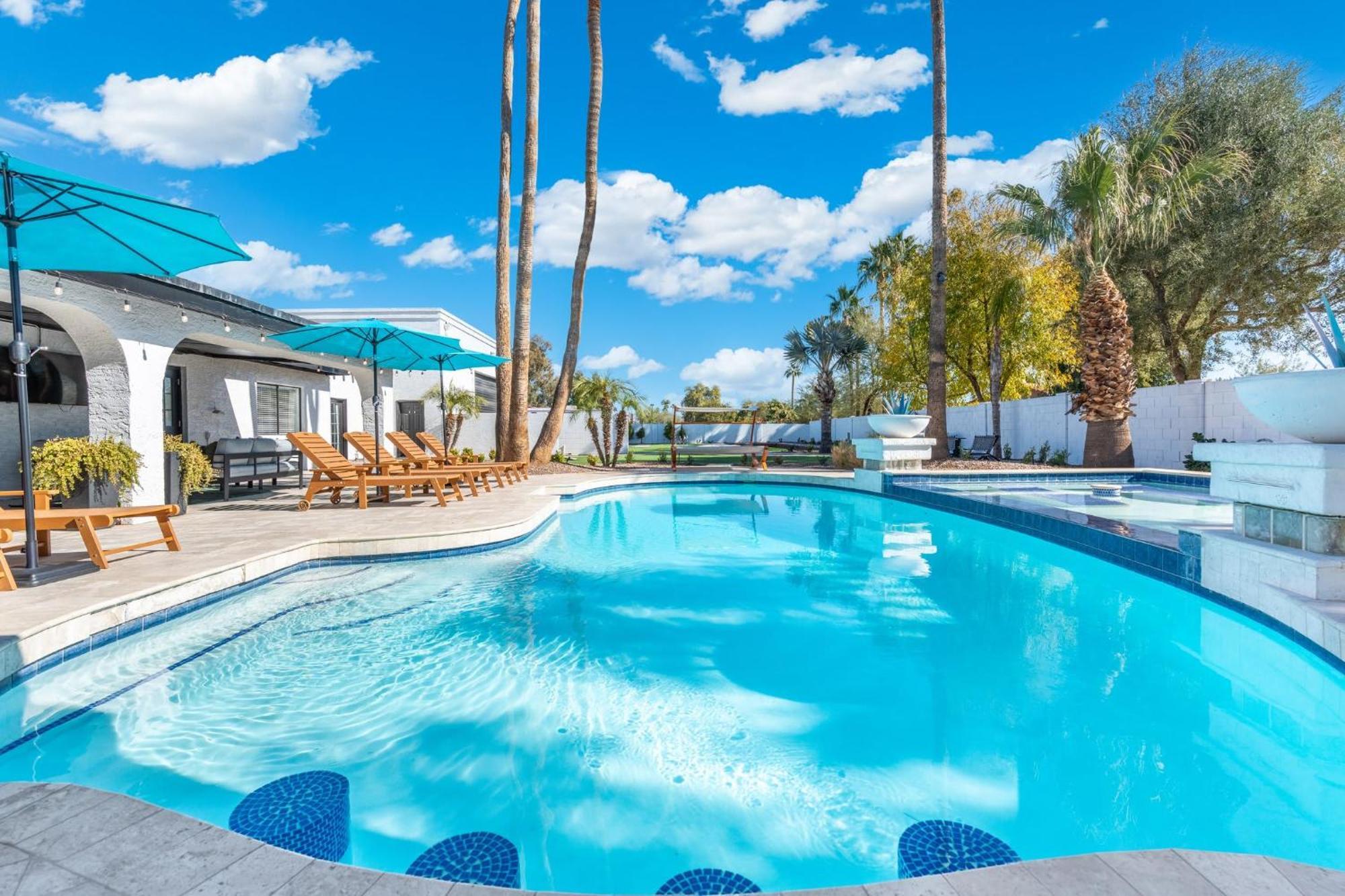Entertainers Retreat Pickleball Bocce Pool Putt Grn Holiday home Scottsdale