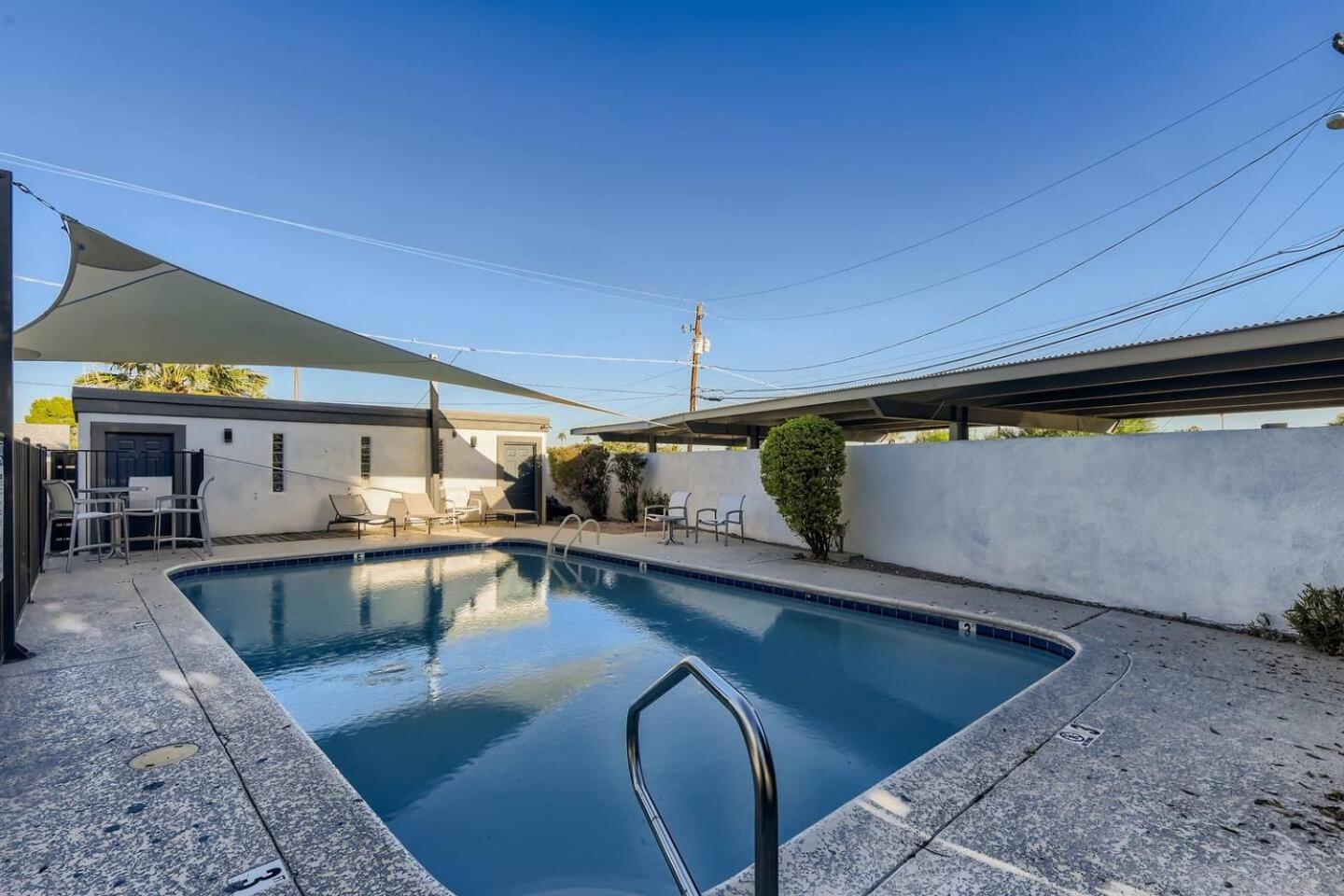 Apartment 2bd-close To Airportitvwifopenkitchen-pool Scottsdale