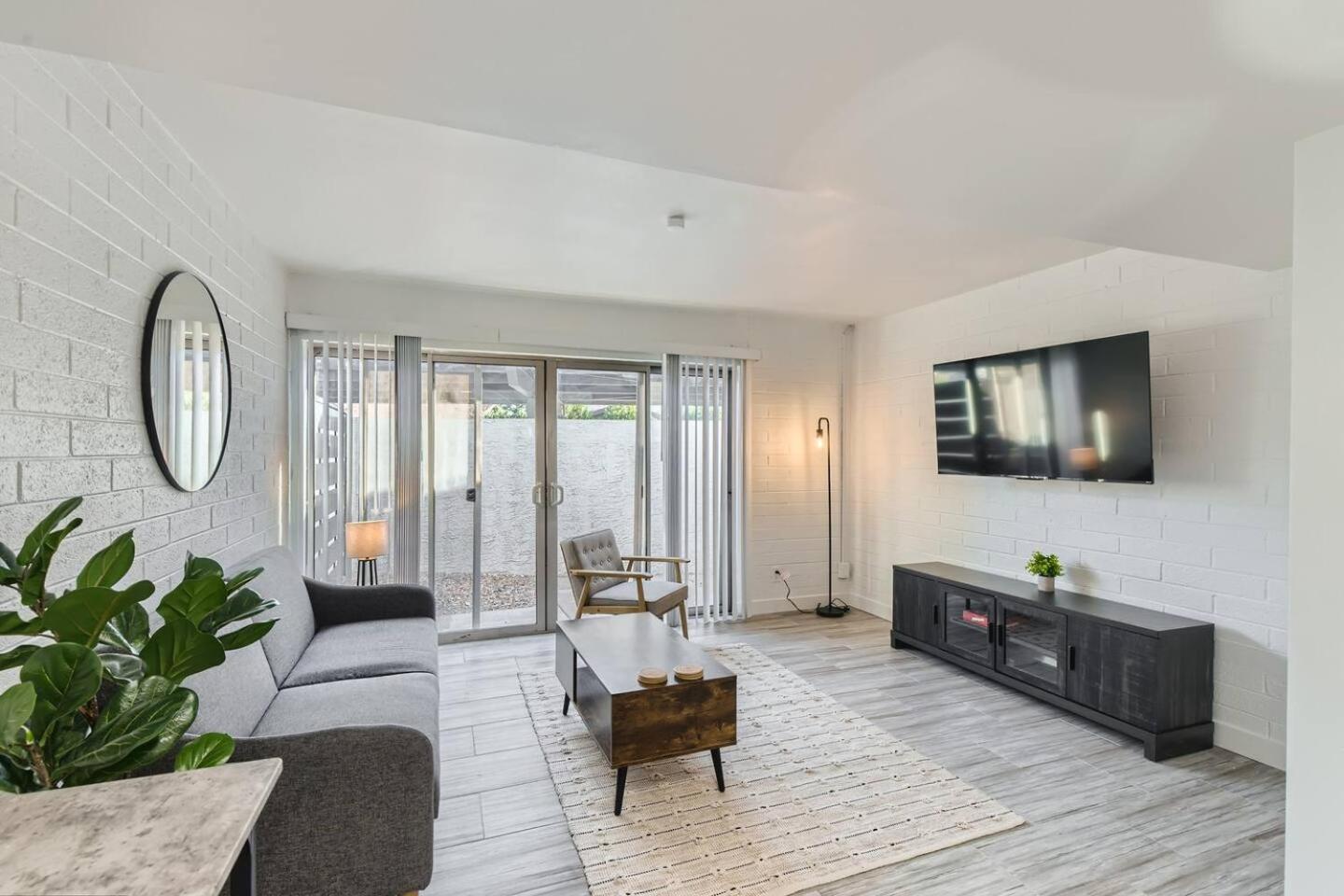 2Bdrm In Scottsdalesleeps4Pooltvwifi
