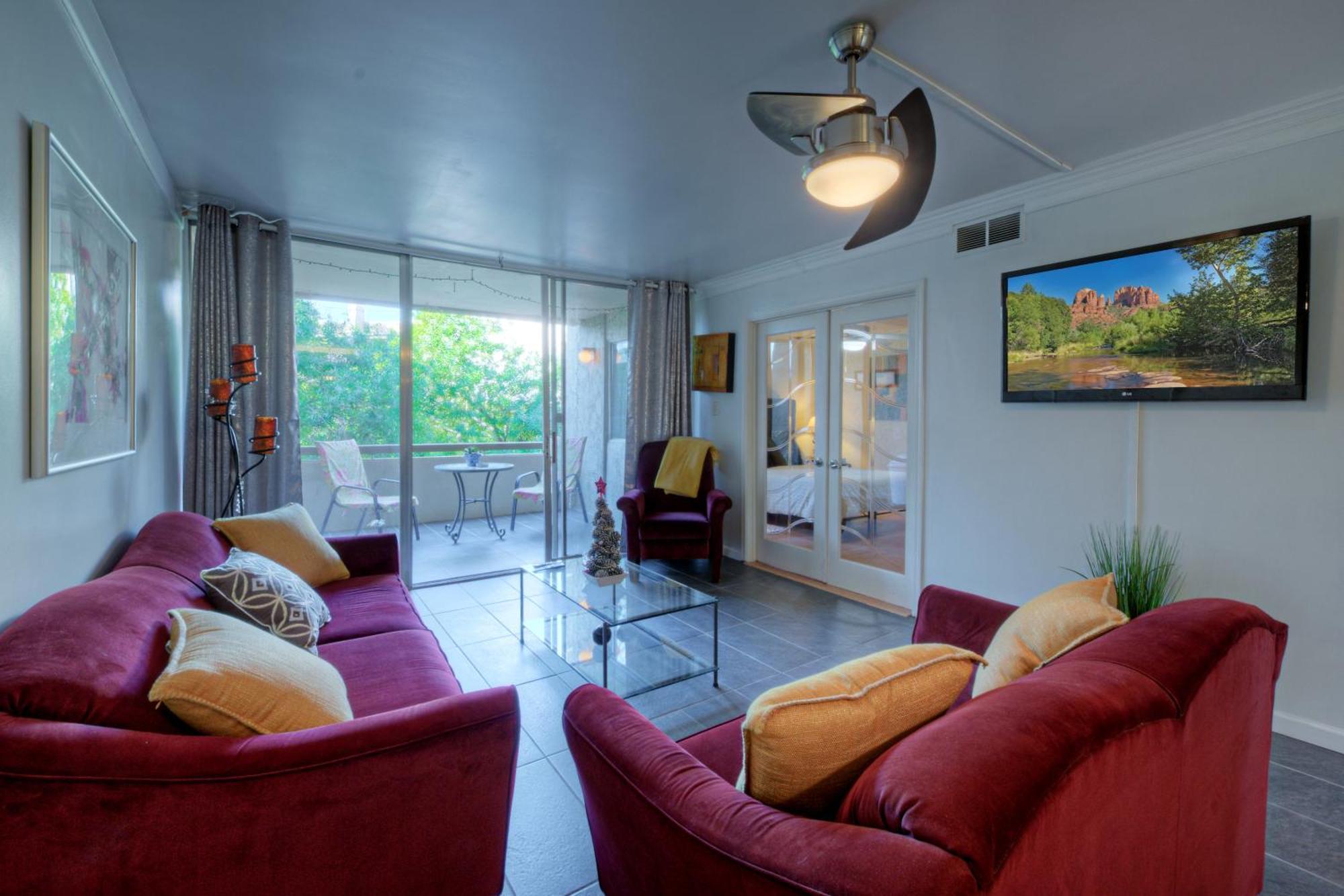 Exquisite 2br W Pool Near Old Town Holiday home