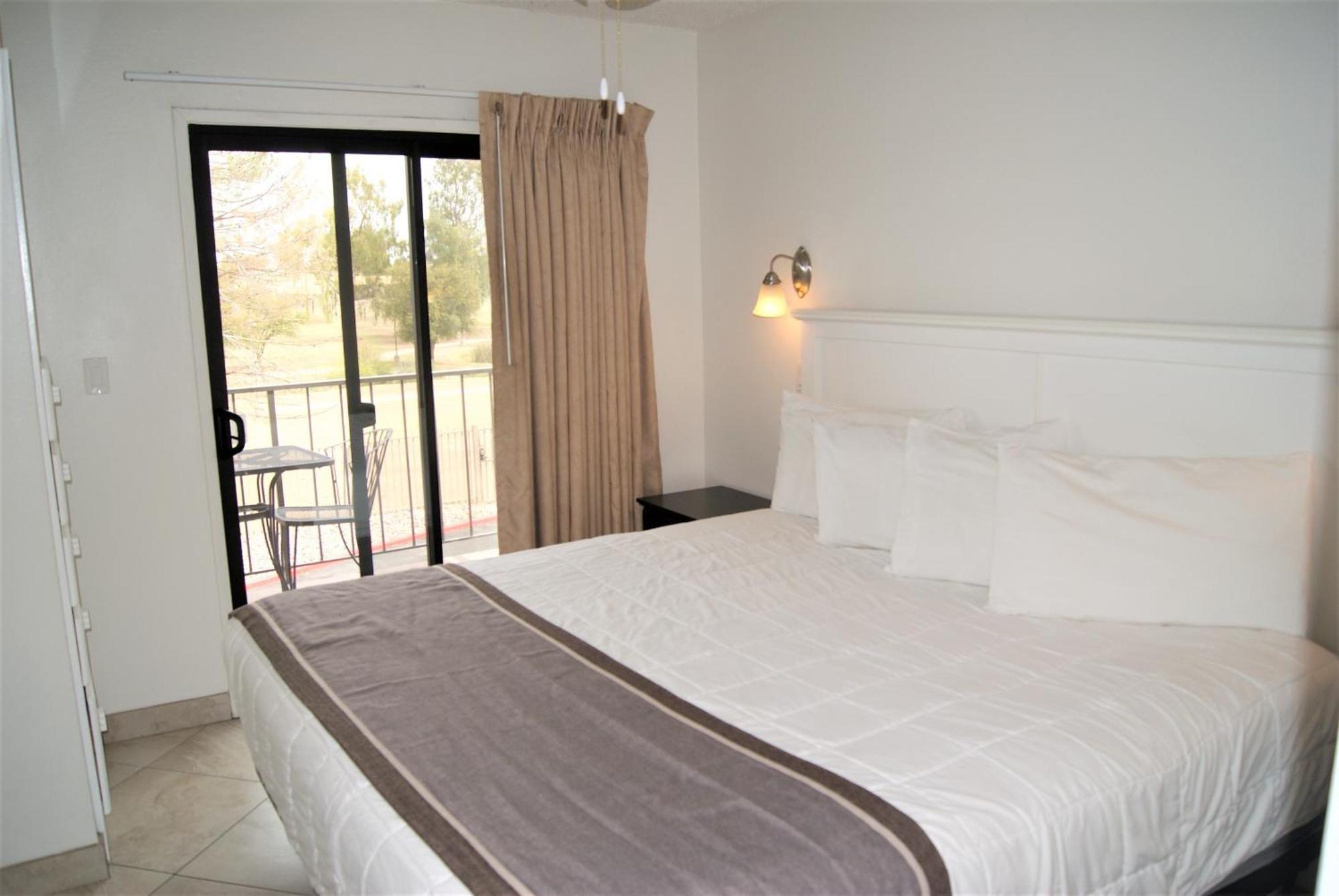 230 Fully Furnished 1br Suite-prime Location Scottsdale
