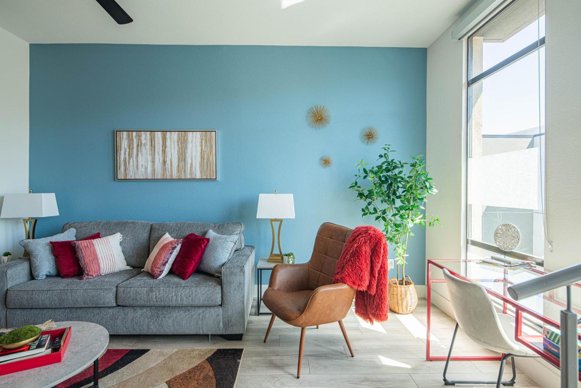 Apartment Private Rooftop Terrance-walk Score 81-shopping District-king Bed-parking 4003