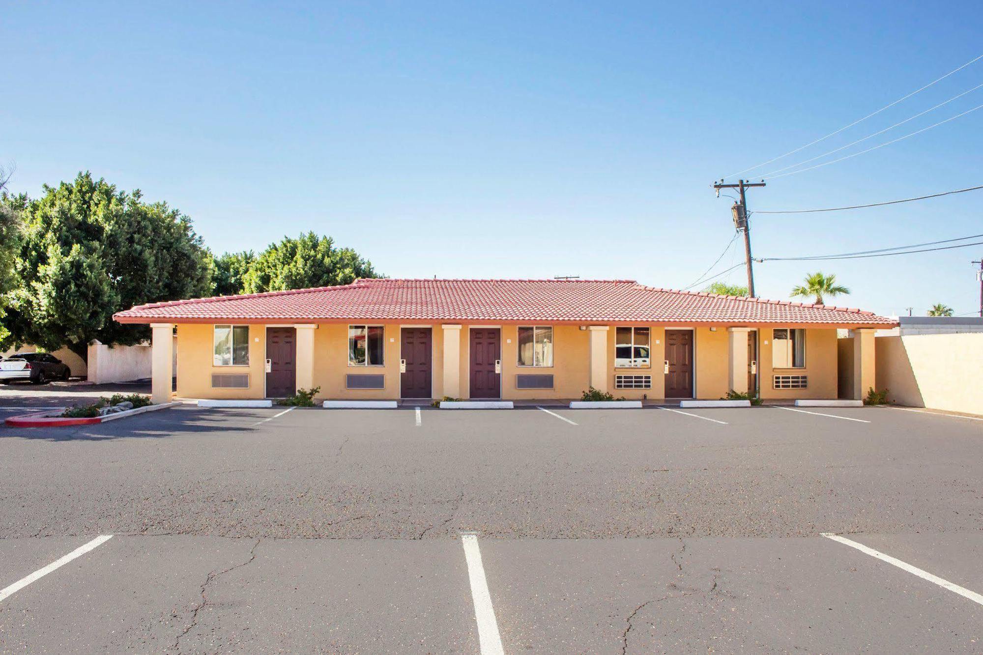 Rodeway Old Town Inn