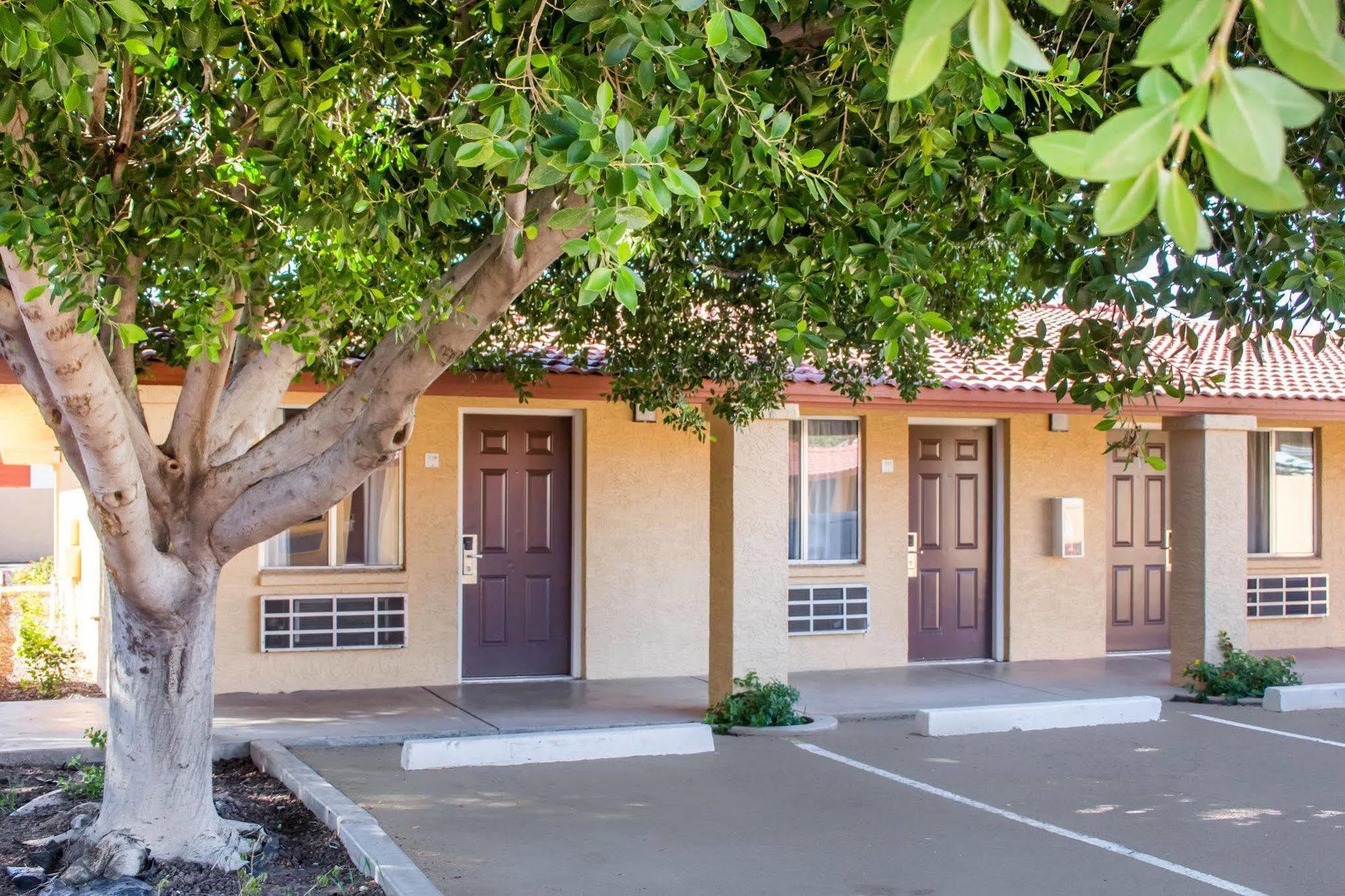 Rodeway Old Town Inn Scottsdale