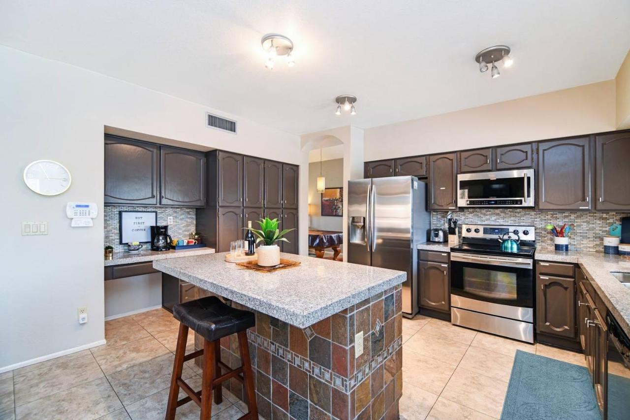 Luxury Vacation With Pool Sleeps 14
