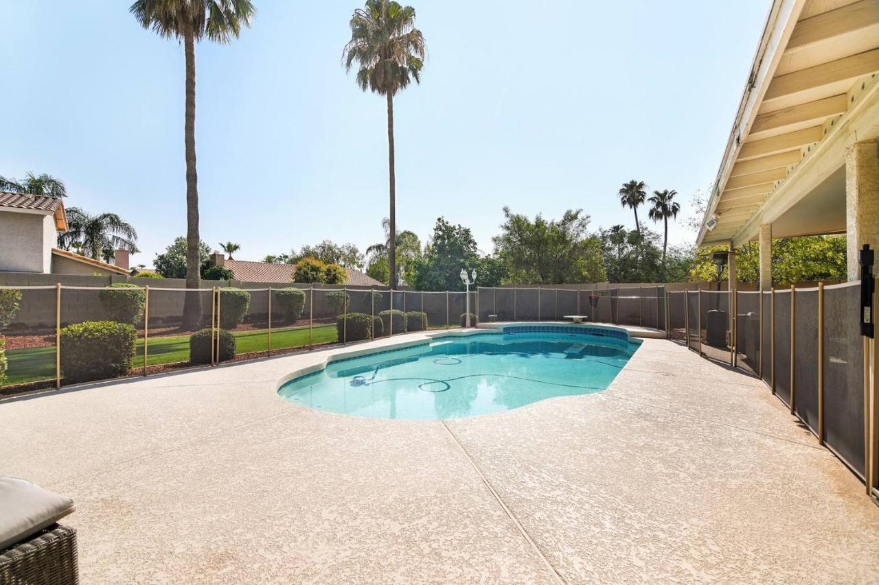 Luxury Vacation With Pool Sleeps 14