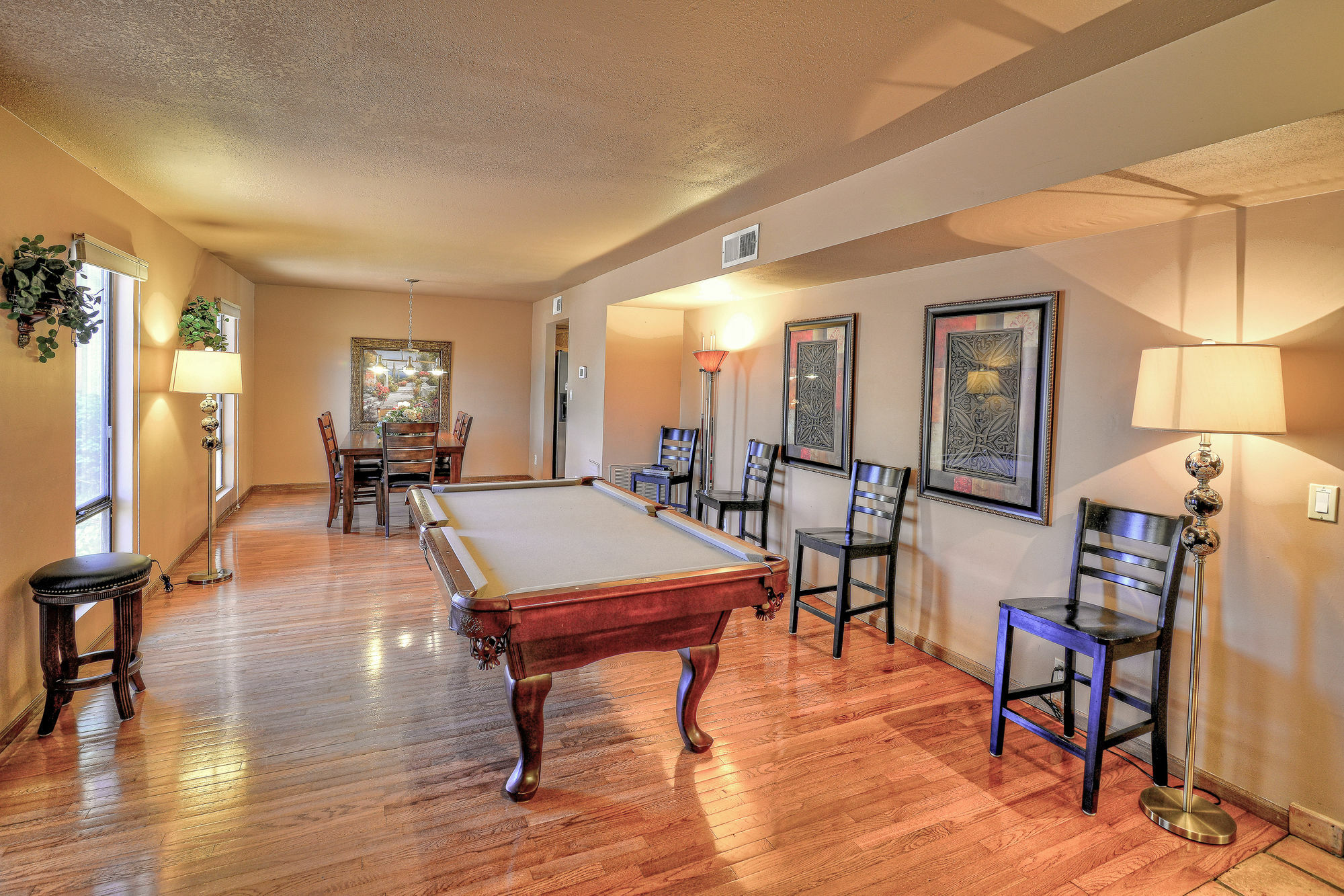 Redfield 3 Bedroom Apartment *