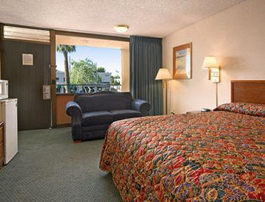 Hotel Travelodge 2*