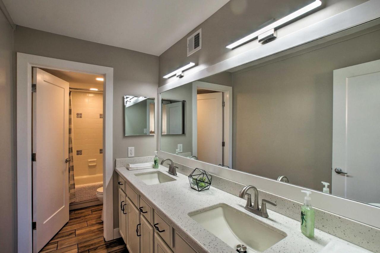 Family With Pool Less Than 1 Mi To Old Town Apartment