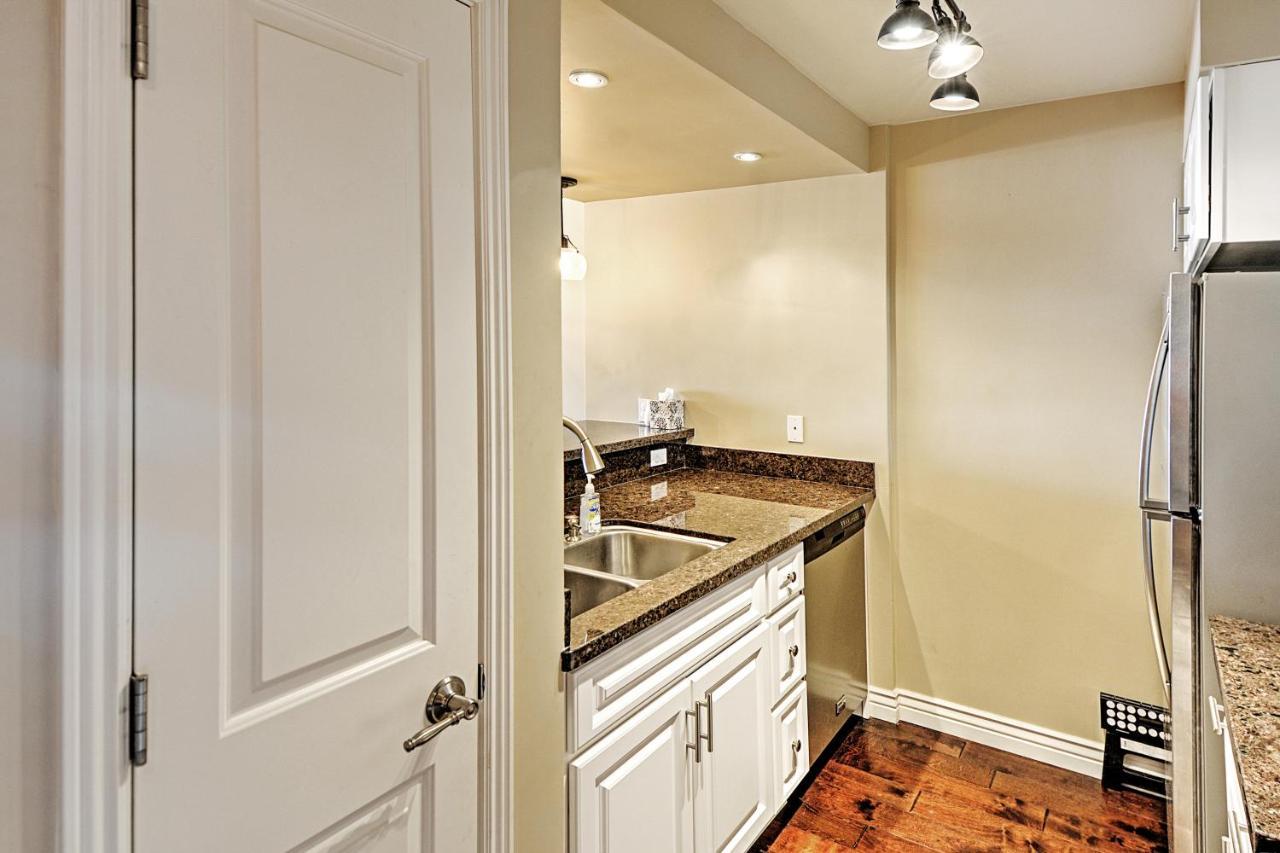 With Private Balcony And Pool Access! * Scottsdale