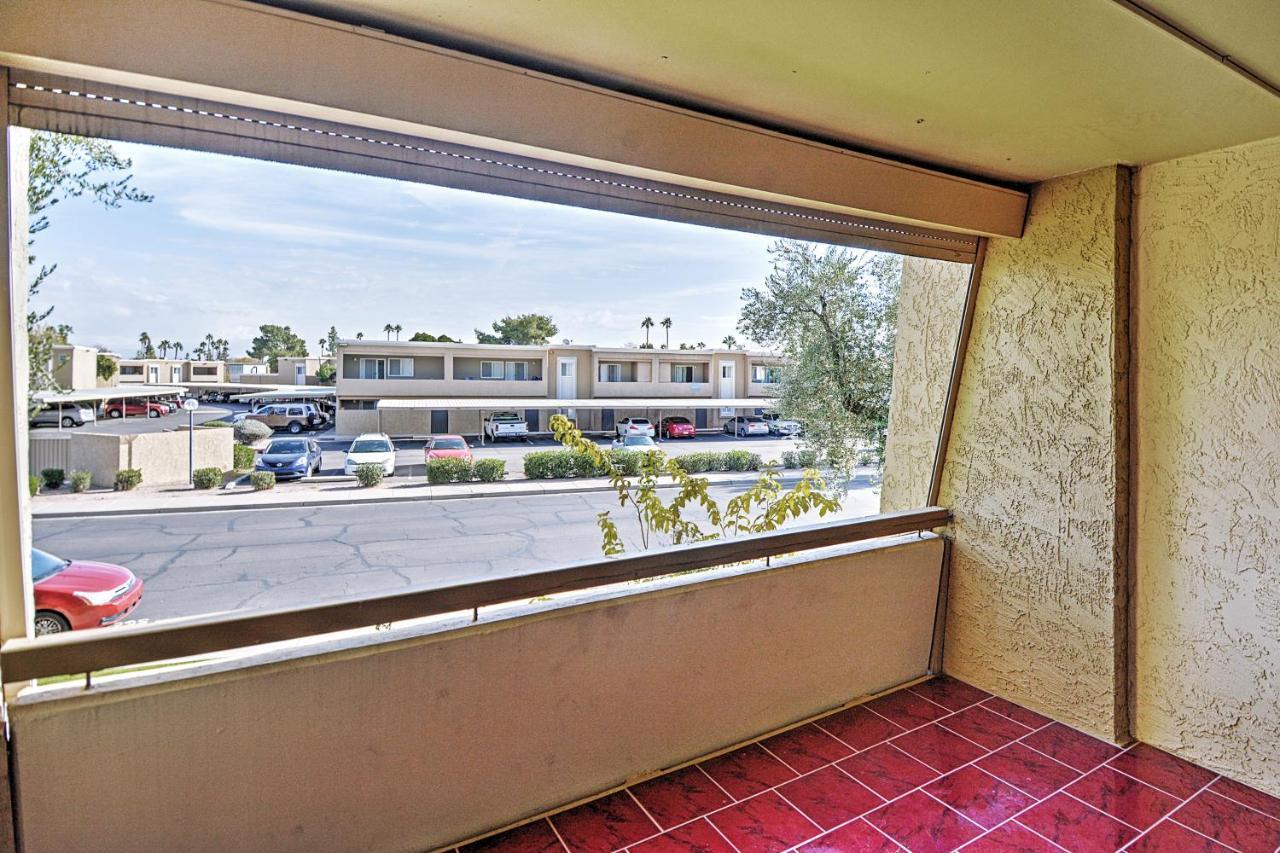 With Private Balcony And Pool Access! Scottsdale