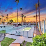 Modern Contemporary Ot Scottsdale With Heated Pool