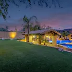 Estate Resort Style Oasis 6Bdrm, 5.5 Bath Heated Pool With Misters