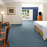 Independence 47 Hotel