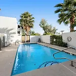 Villa West