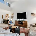 Villa West
