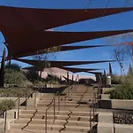 116 Fully Furnished 1Br Suite-Prime Location