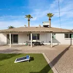 South Scottsdale Bungalow - 30 Day Minimum Stay