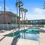 Funky Scottsdale Modern Micro Studio - Walk To Ot