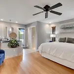 4 Bdr, Two Master Suite, Billiards & Desert Oasis Pool