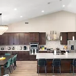 New Scottsdale Sanctuary-Hot Tub,Pool Table,Patio