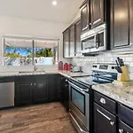 Unique Arizona Style 4-Bed Retreat W/ Private Pool