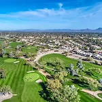 Peaceful Privacy-Tennis-Greenbelt-Golf-Walkable